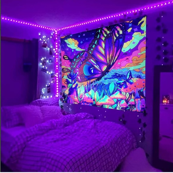 Vibrant Psychedelic Butterfly Tapestry – UV/Black Light Reactive, 60"x50" - Picture 5 of 7